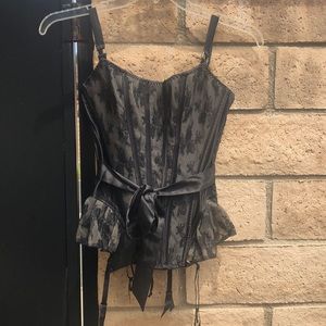 Frederick’s of Hollywood Black Lace Corset L/NWT